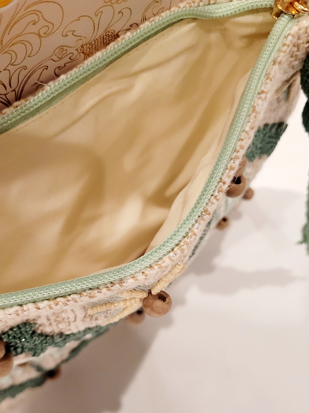 Handmade Beaded Palm Clutch - Beige & Green - Picture 3 of 3